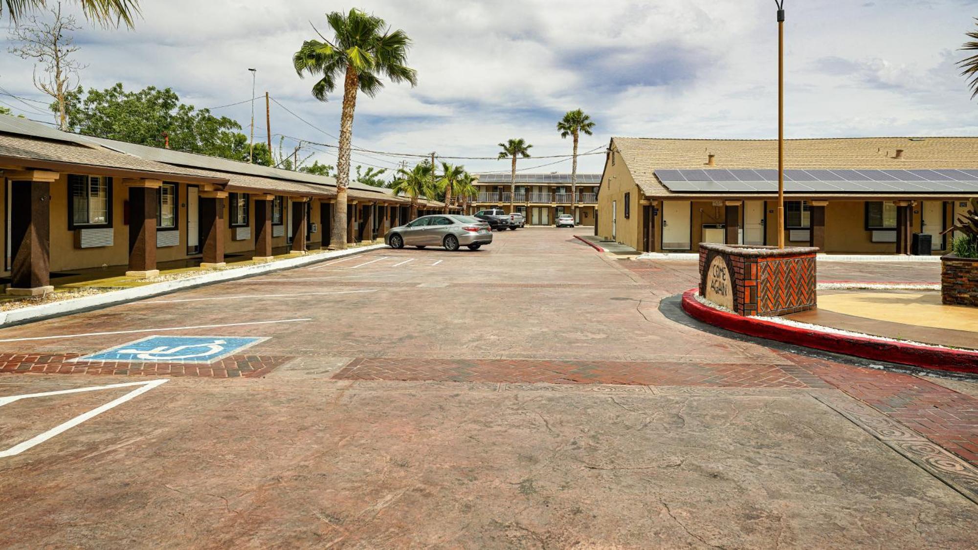 Americas Best Value Inn, אנטיוך מראה חיצוני תמונה