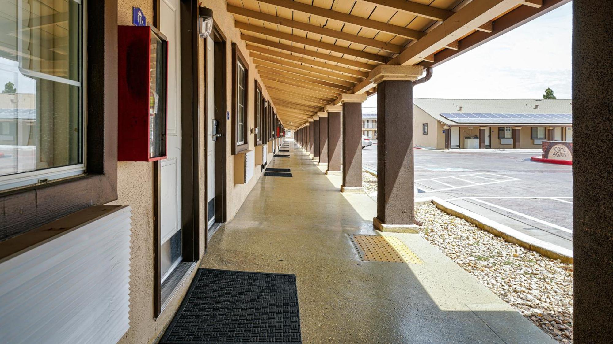 Americas Best Value Inn, אנטיוך מראה חיצוני תמונה