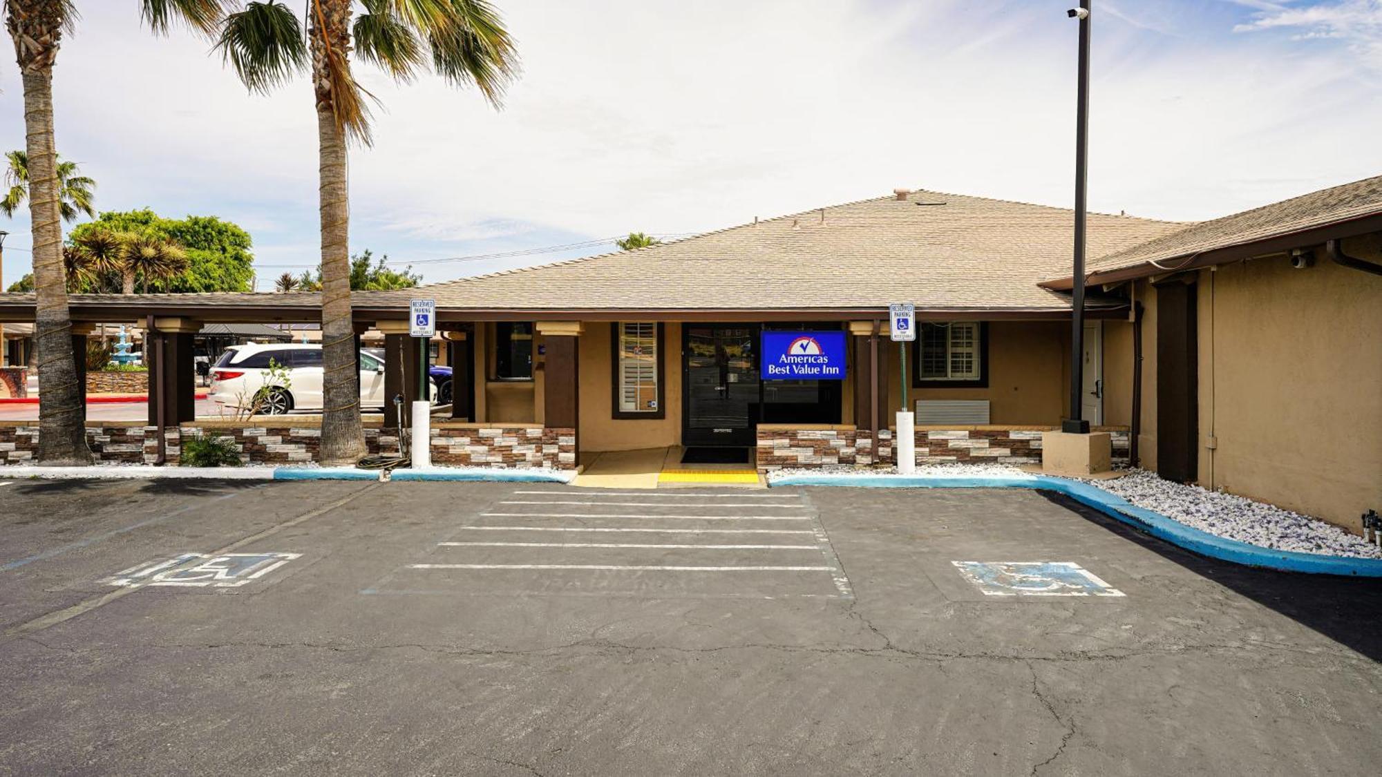 Americas Best Value Inn, אנטיוך מראה חיצוני תמונה